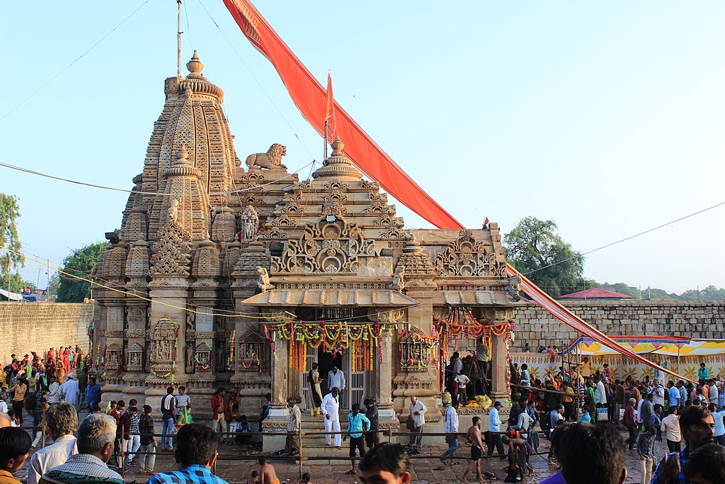 trinetreshwar-temple